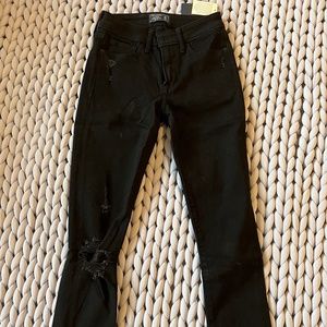 NWT Abercombie & Fitch Jeans